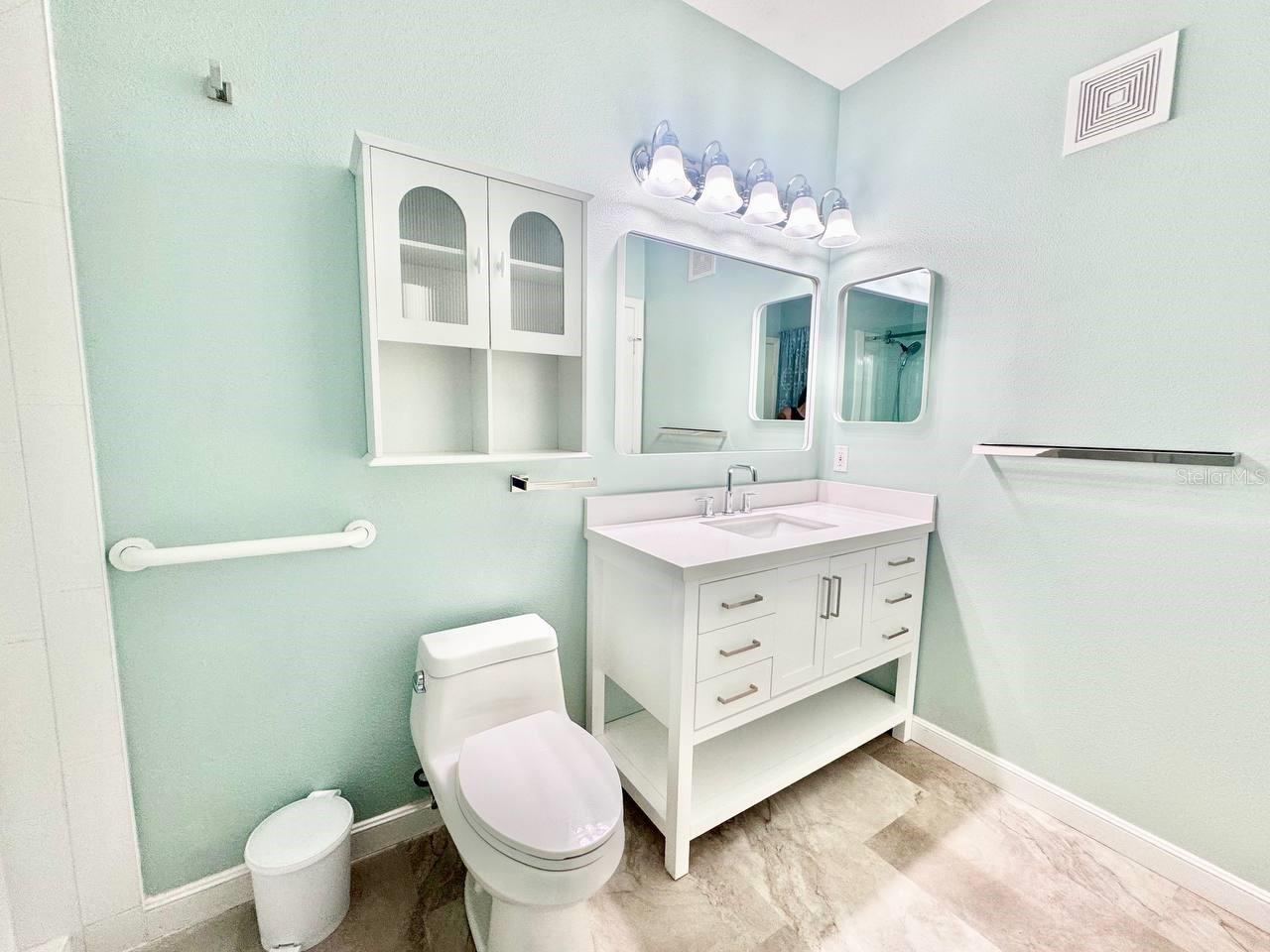 GRAND KEY A CONDO - Residential Lease