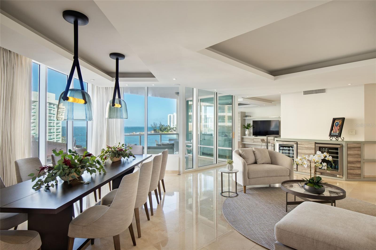 LAGUNA PLAZA CONDOMINIUM - Residential