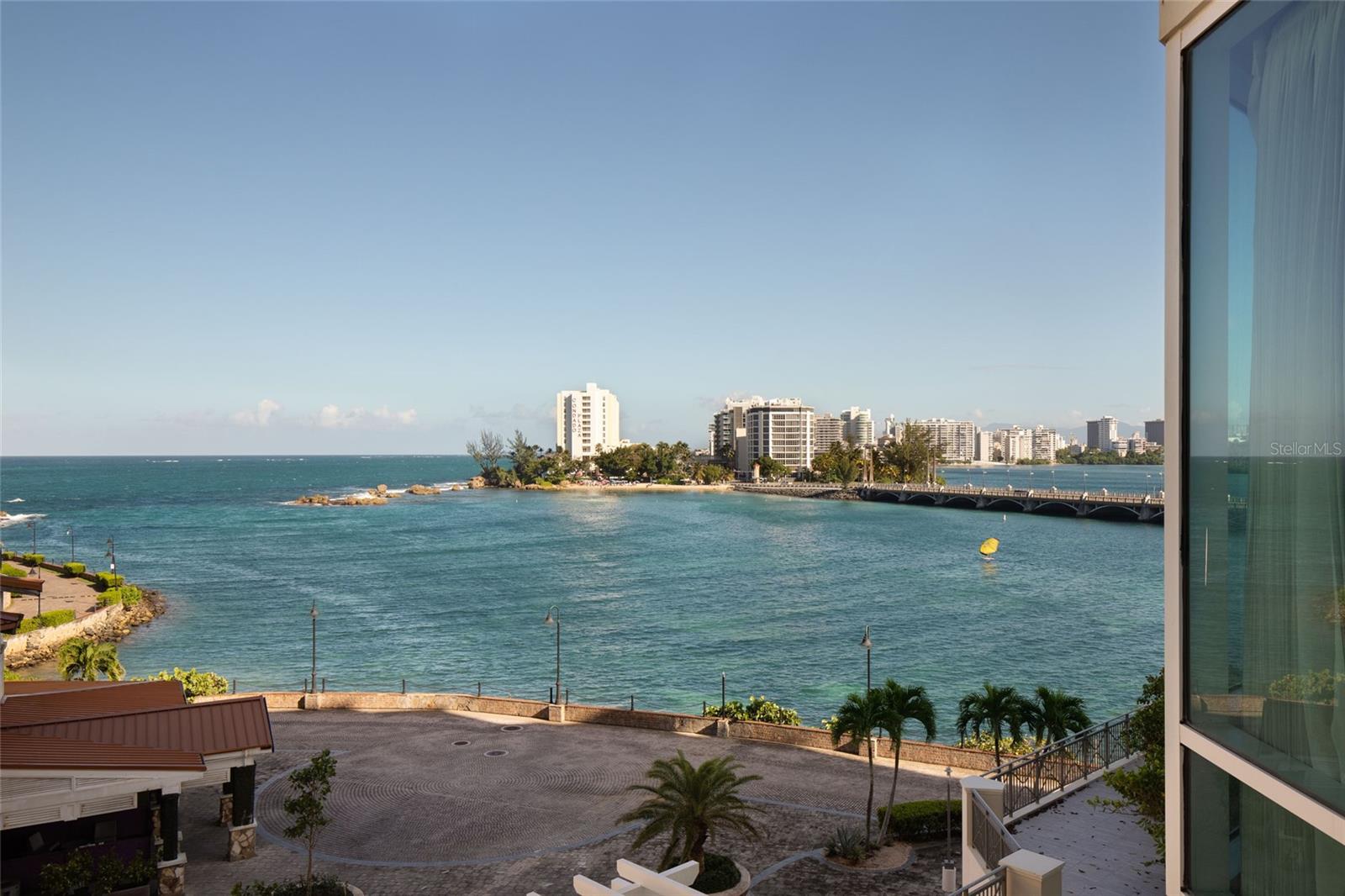 LAGUNA PLAZA CONDOMINIUM - Residential