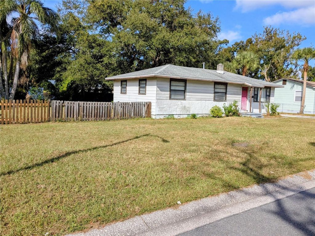 Photo of 2323 35th Street S, St Petersburg, FL 33711 (MLS # O6360591)