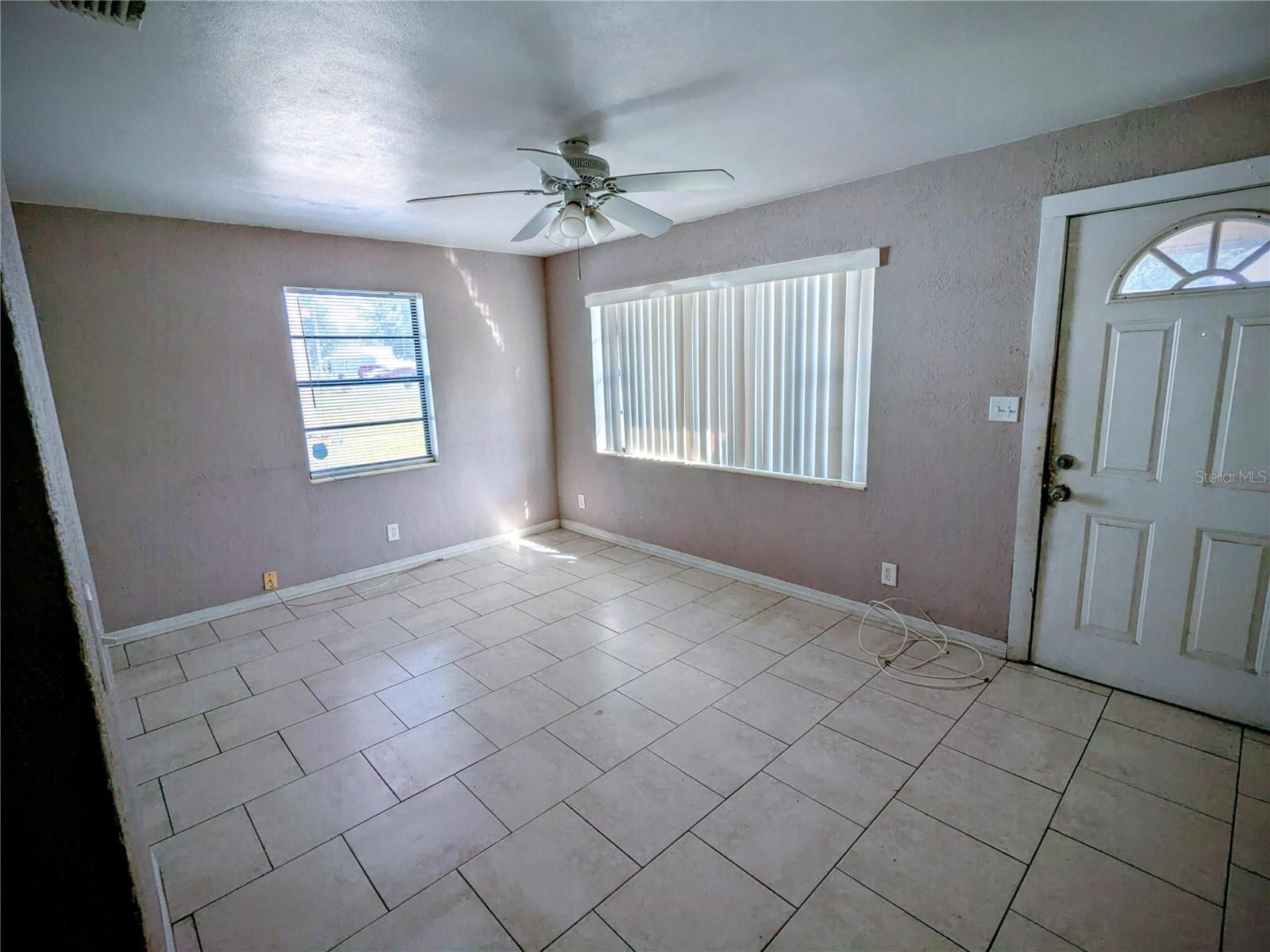 SNYDERS W J LAKEVIEW - Residential