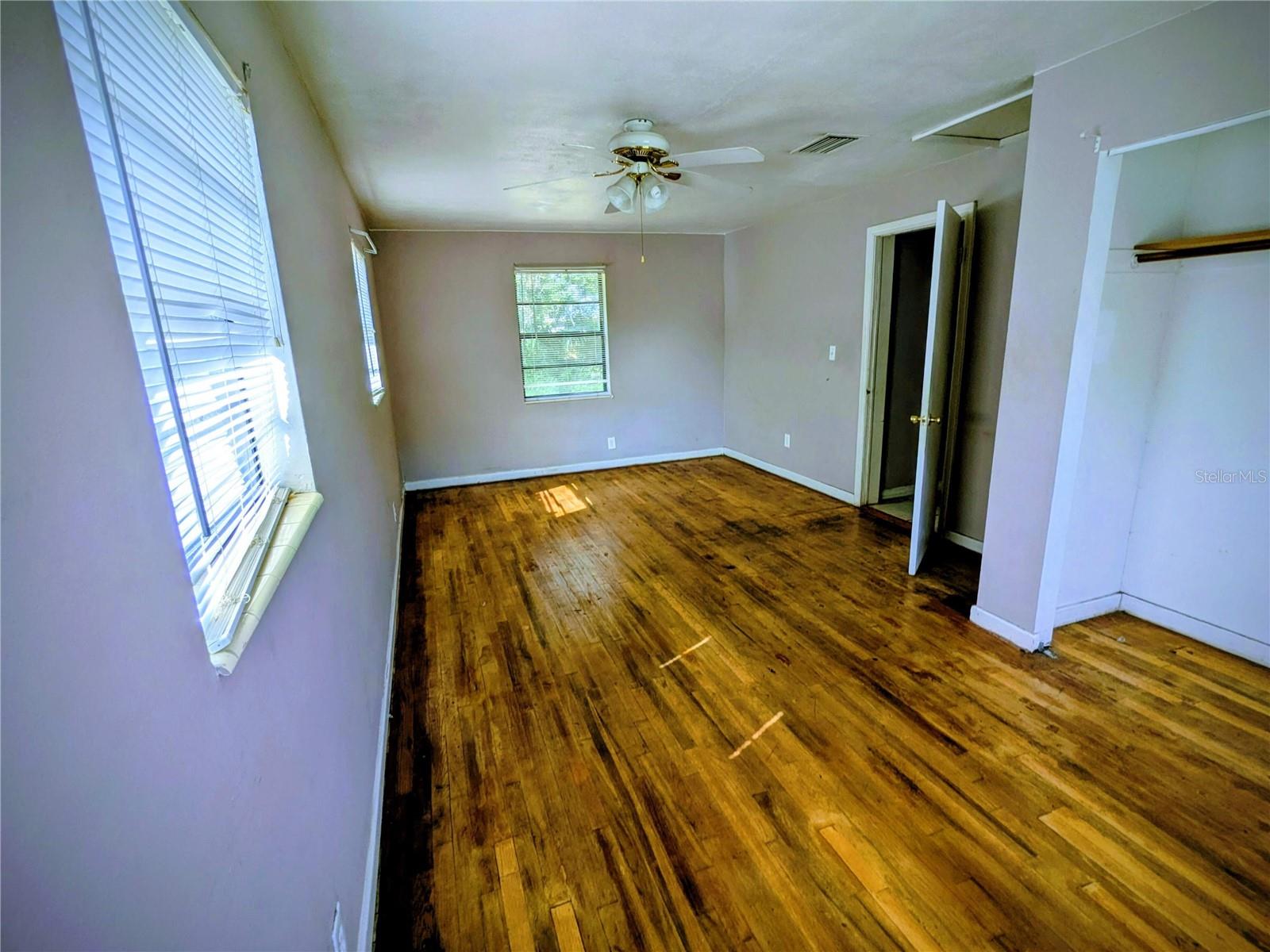 SNYDERS W J LAKEVIEW - Residential