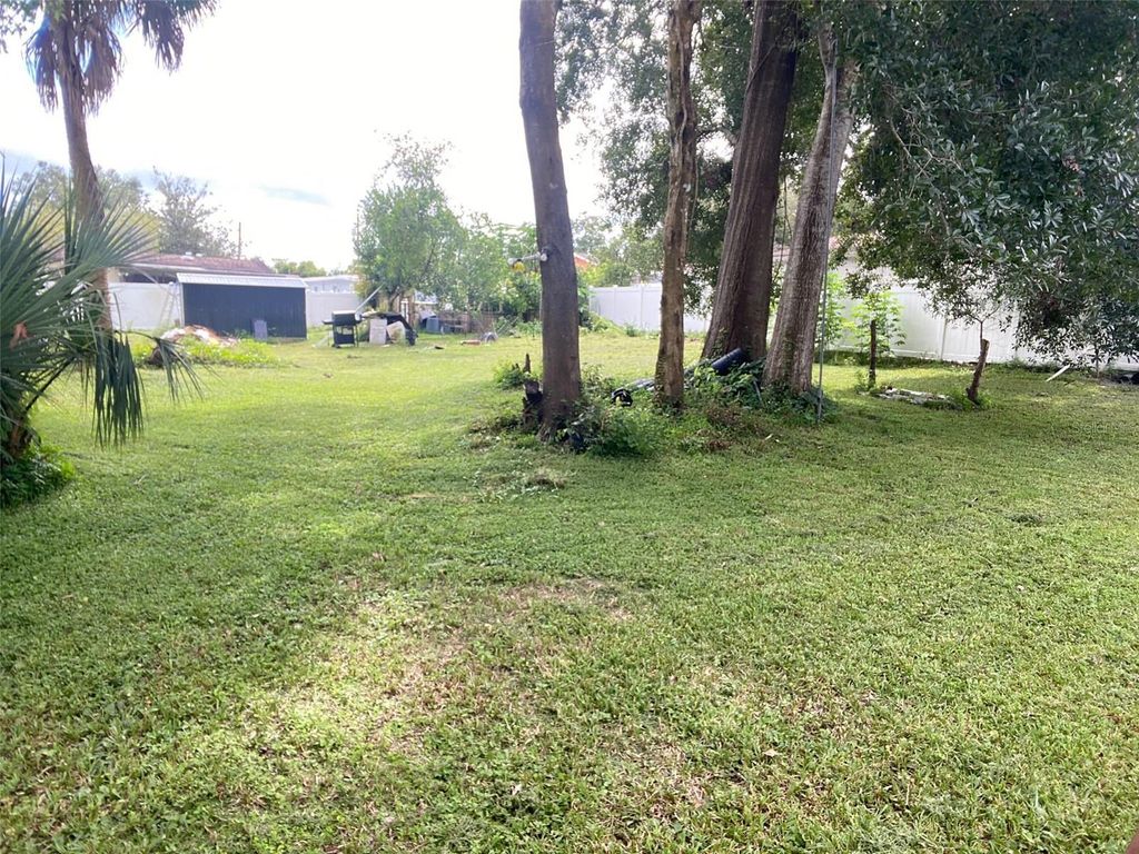 Photo of 2110 W Broad Street, Tampa, FL 33604 (MLS # TB8407016)