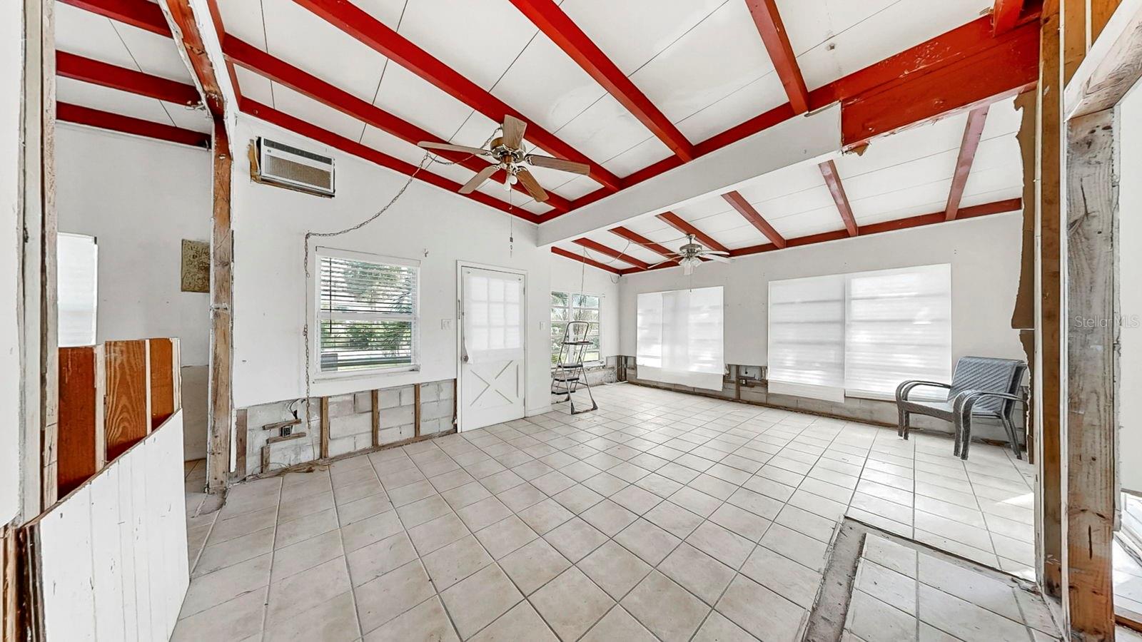 OLDSMAR COUNTRY CLUB ESTATES SEC 2 - Residential