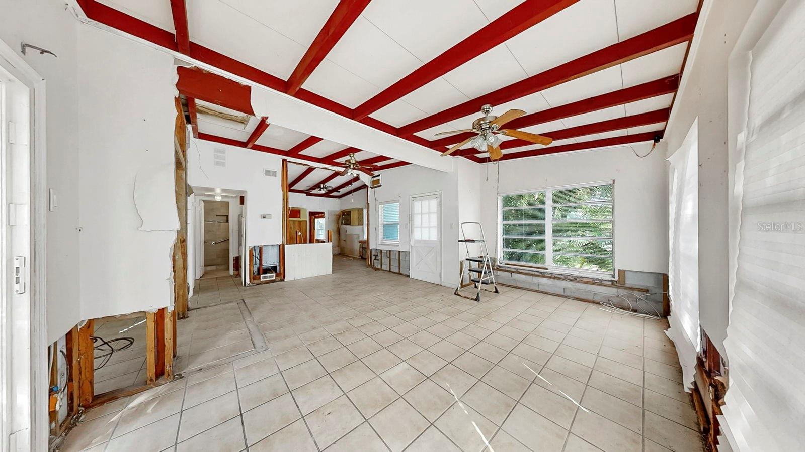 OLDSMAR COUNTRY CLUB ESTATES SEC 2 - Residential