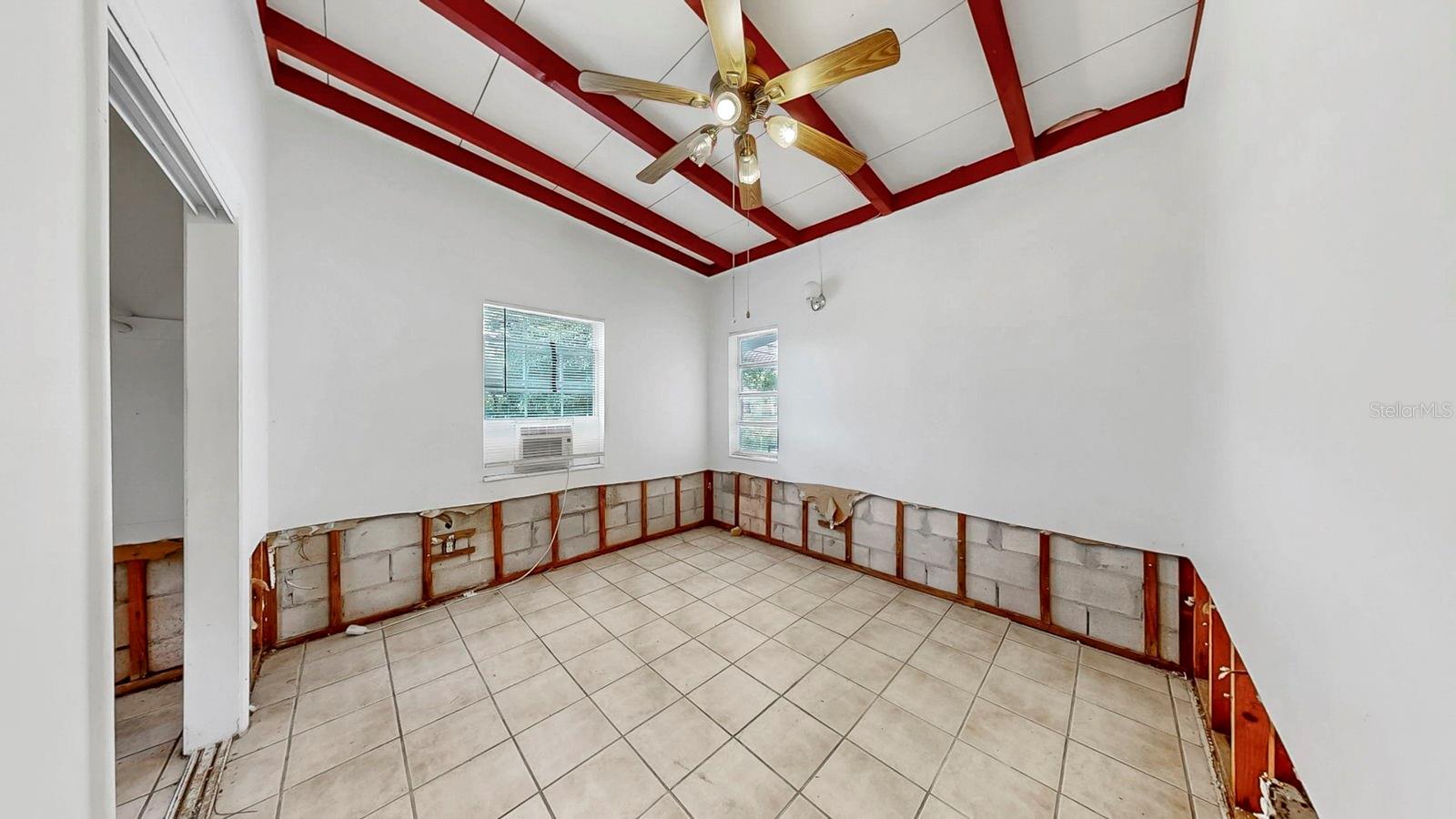 OLDSMAR COUNTRY CLUB ESTATES SEC 2 - Residential