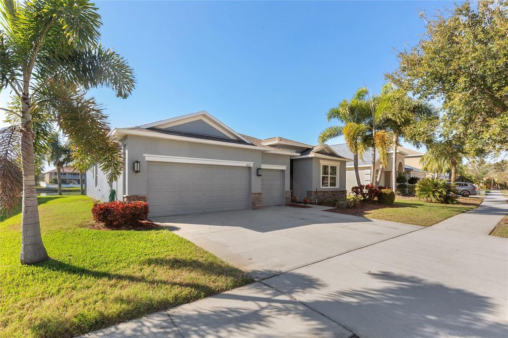 Photo of 2626 Yukon Cliff Drive, Ruskin, FL 33570 (MLS # TB8480638)