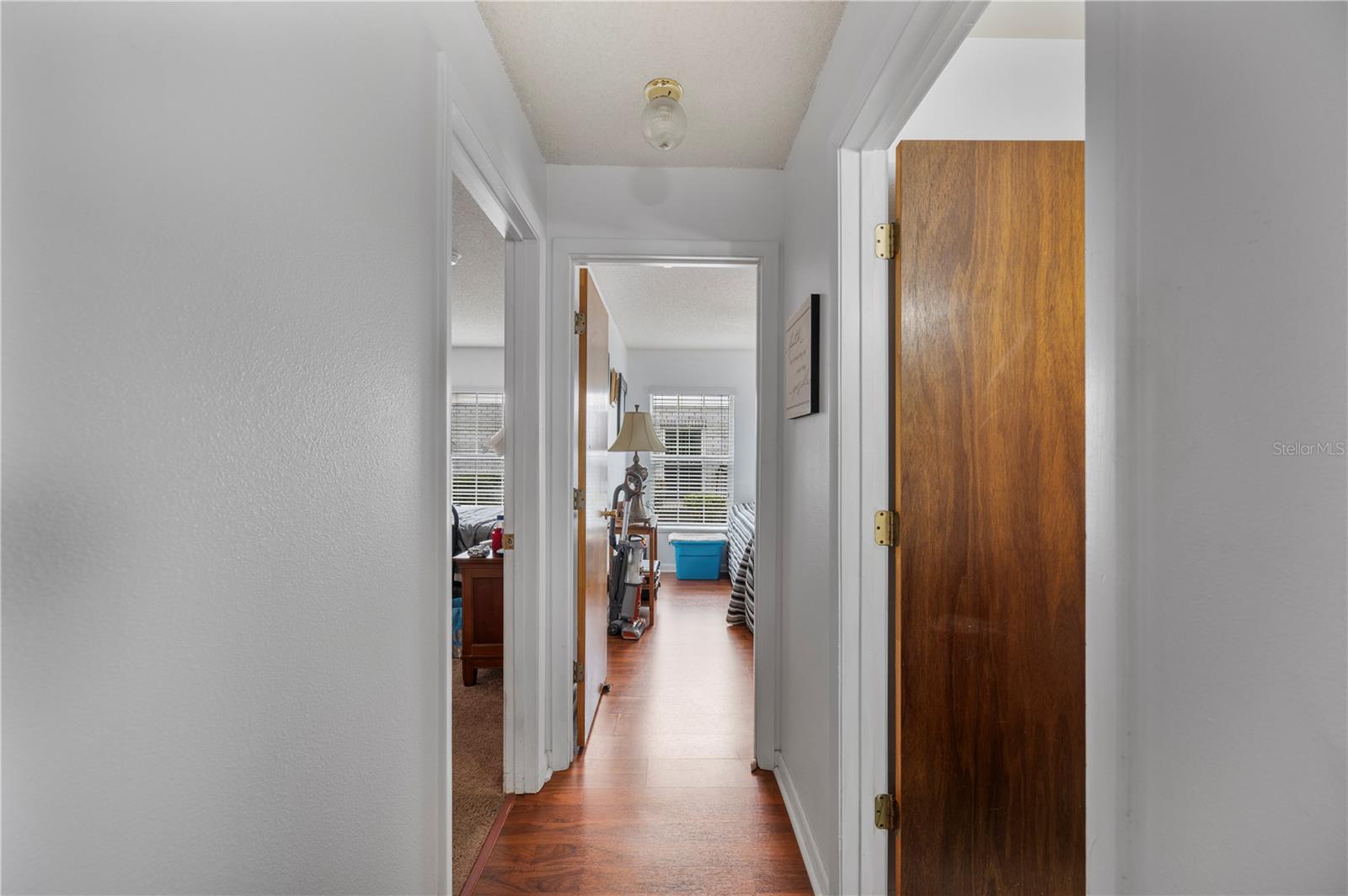 THOUSAND ROSES - Residential