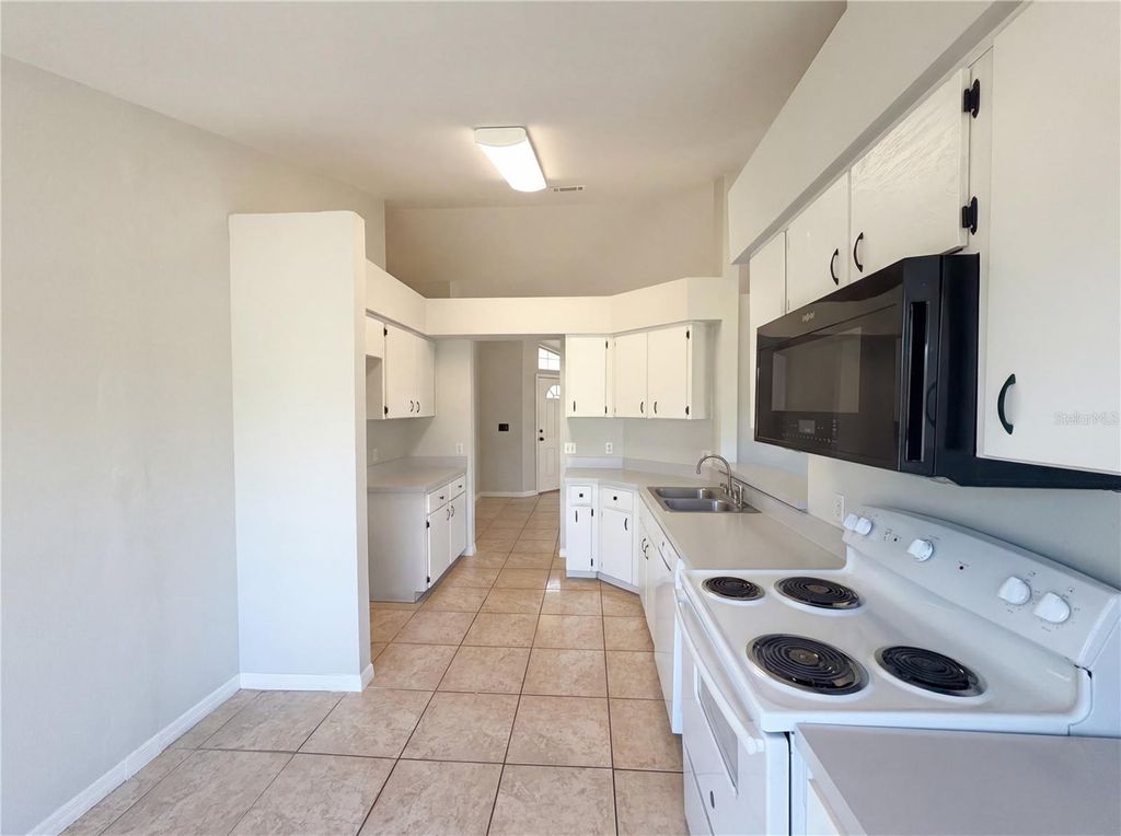 Photo of 166 Greenwich Street, Davenport, FL 33896 (MLS # O6387049)