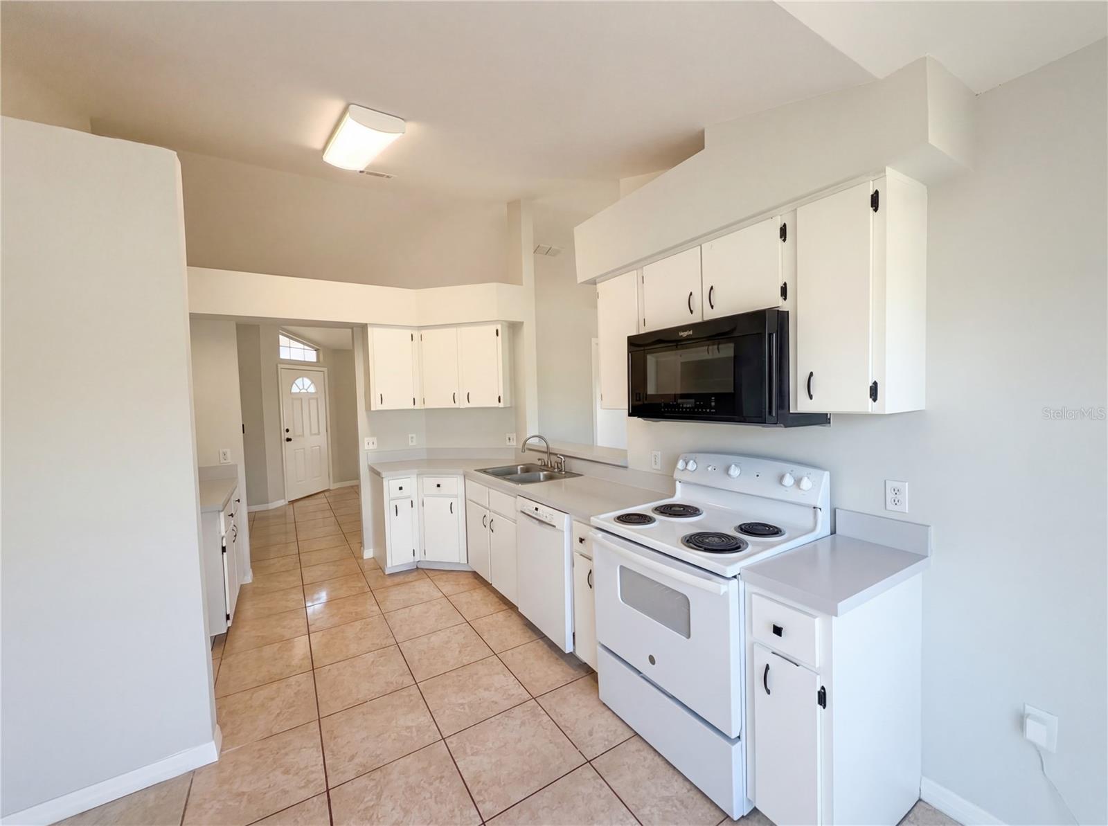 BENTLEY OAKS - Residential