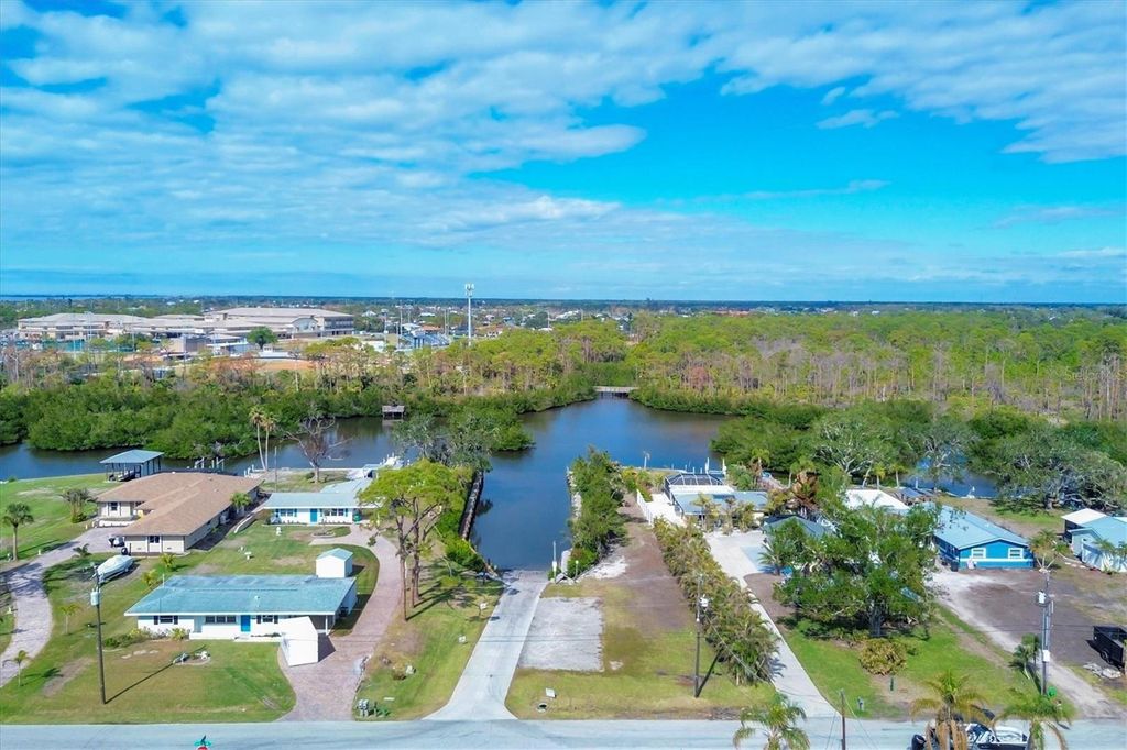 Photo of 2090 Pennsylvania Avenue, Englewood, FL 34224 (MLS # D6145743)