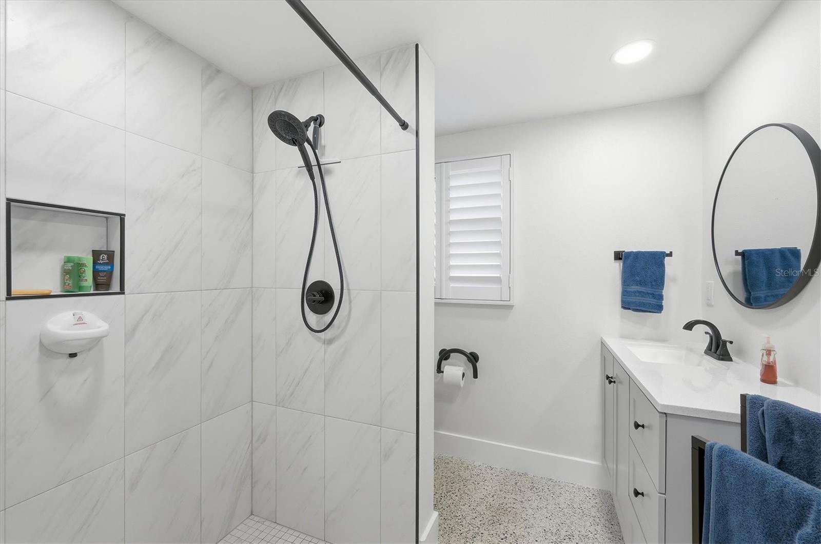 GROVE CITY TERRACE UN 03 - Residential