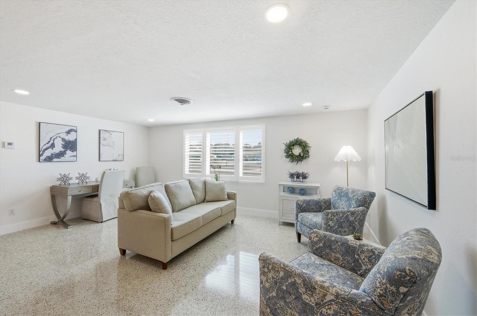 GROVE CITY TERRACE UN 03 - Residential