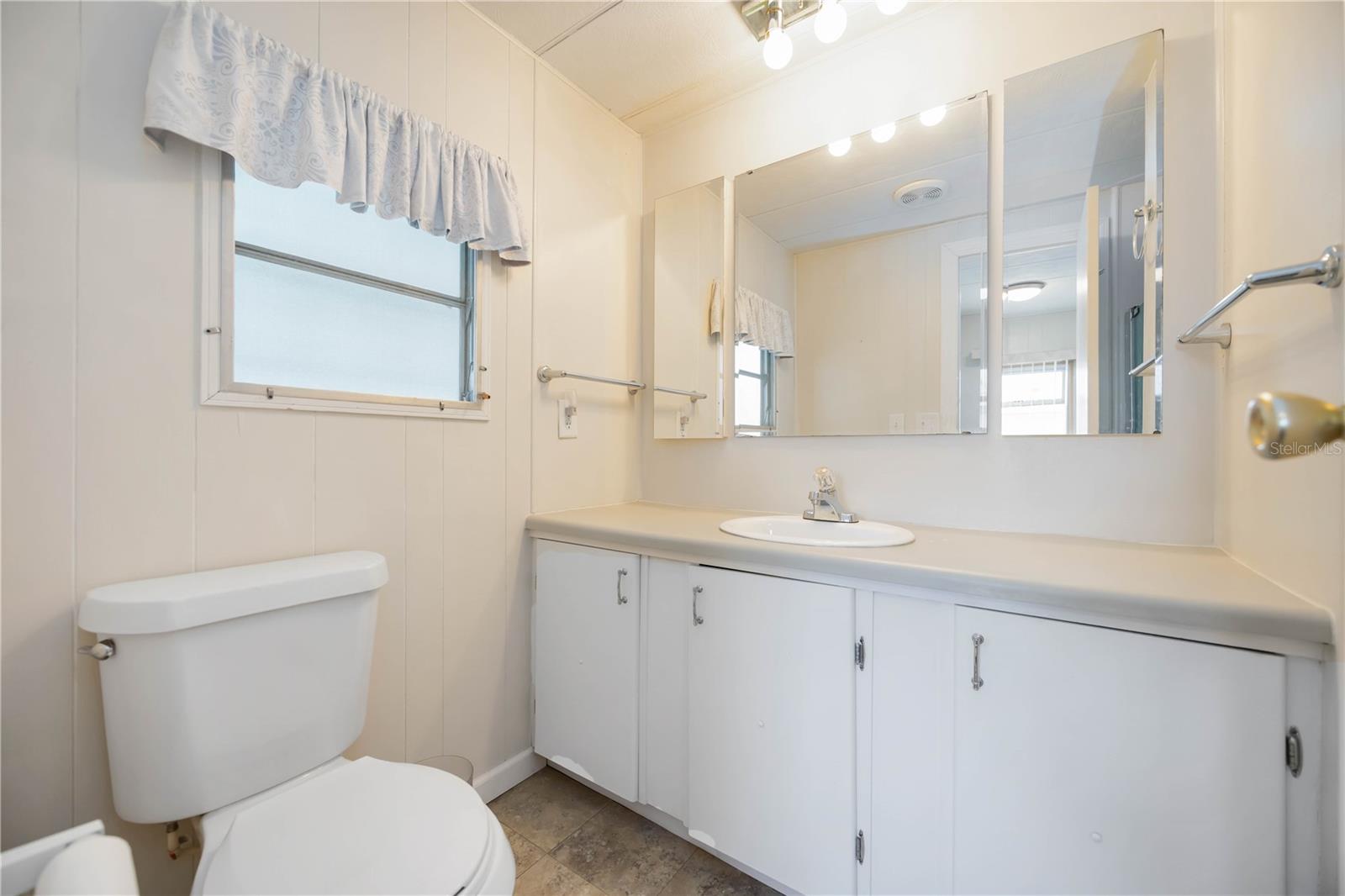 TIDEVUE ESTATES FIRST ADD - Residential