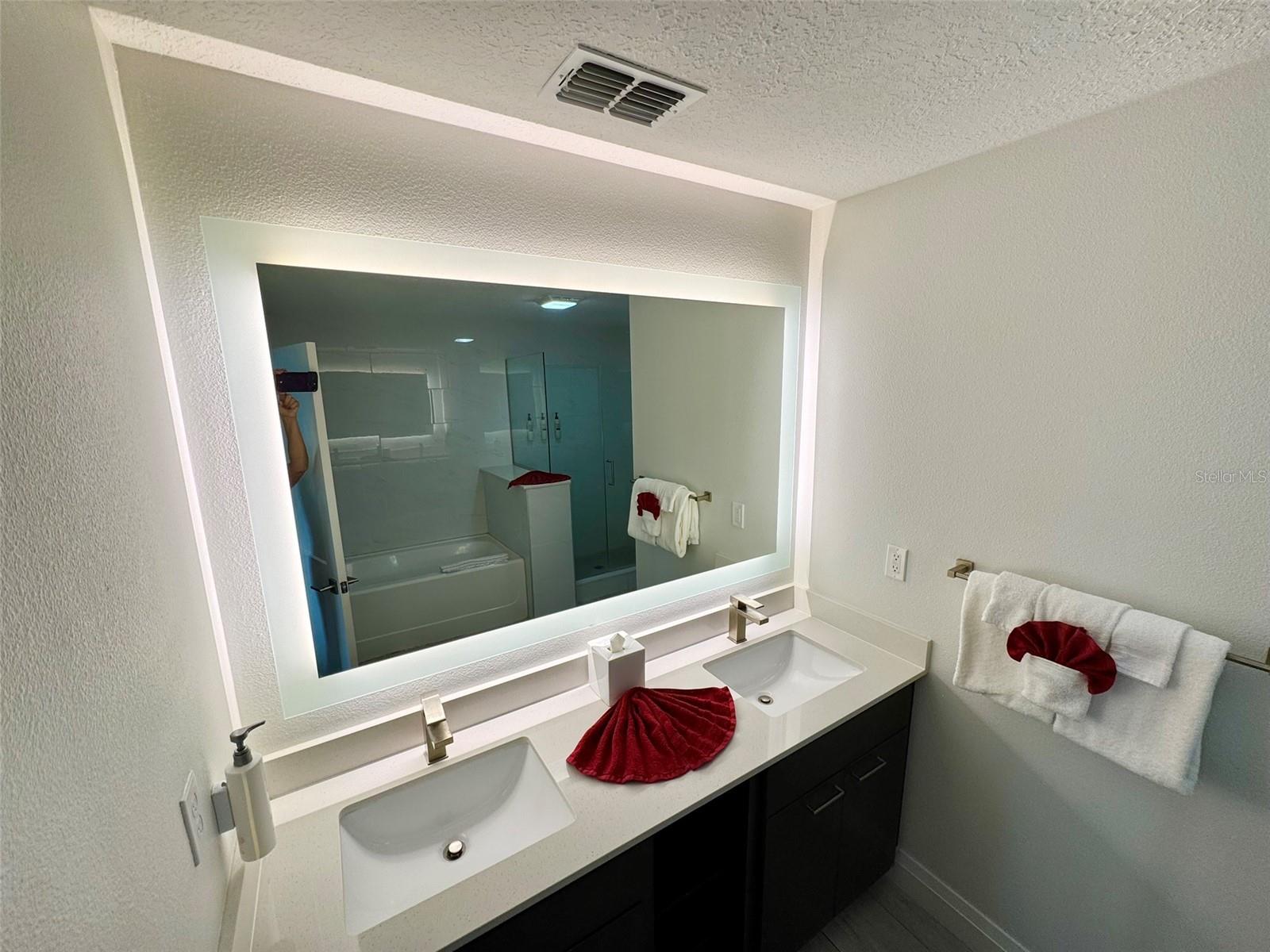 GROVE RESIDENCE & SPA HOTEL CONDO 3 - Residential