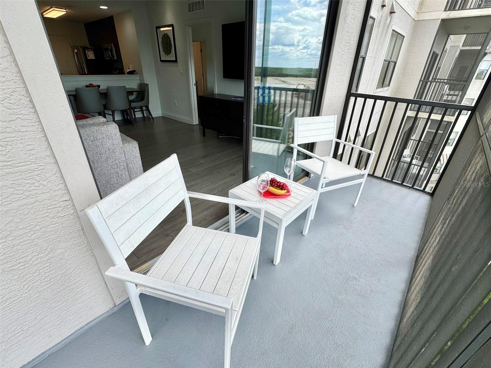 GROVE RESIDENCE & SPA HOTEL CONDO 3 - Residential