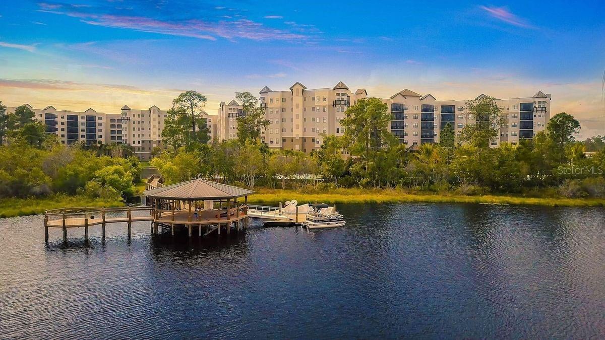 GROVE RESIDENCE & SPA HOTEL CONDO 3 - Residential