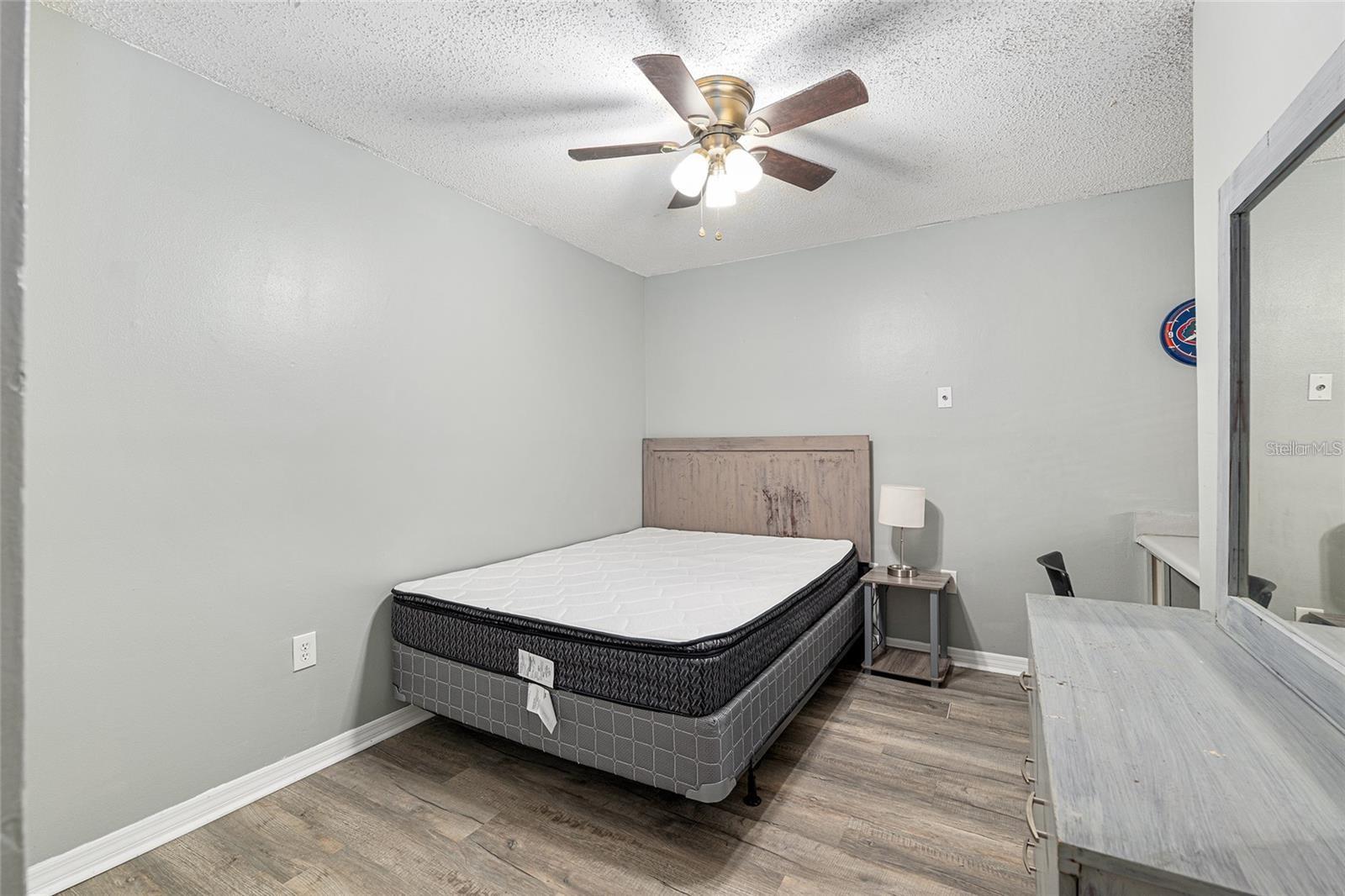 UNIVERSITY COMMONS - Residential