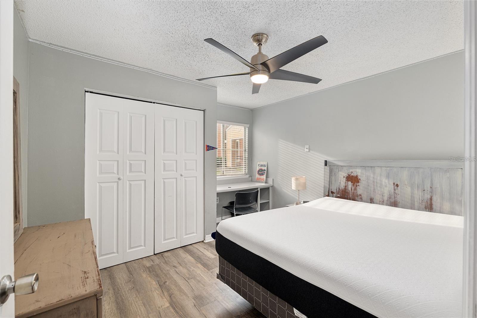 UNIVERSITY COMMONS - Residential