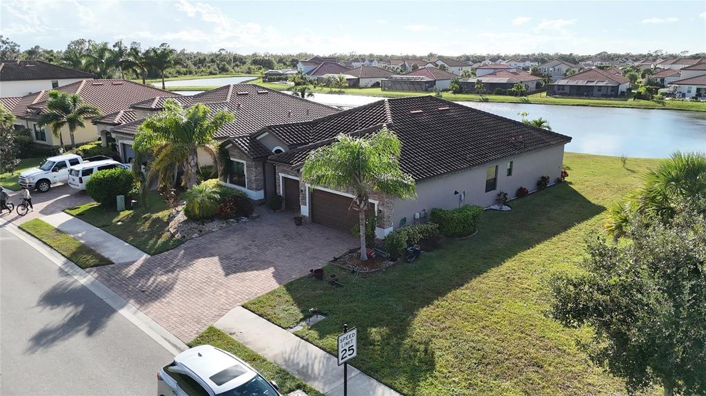 Photo of 3504 Savanna Palms Court, Bradenton, FL 34211 (MLS # A4668039)