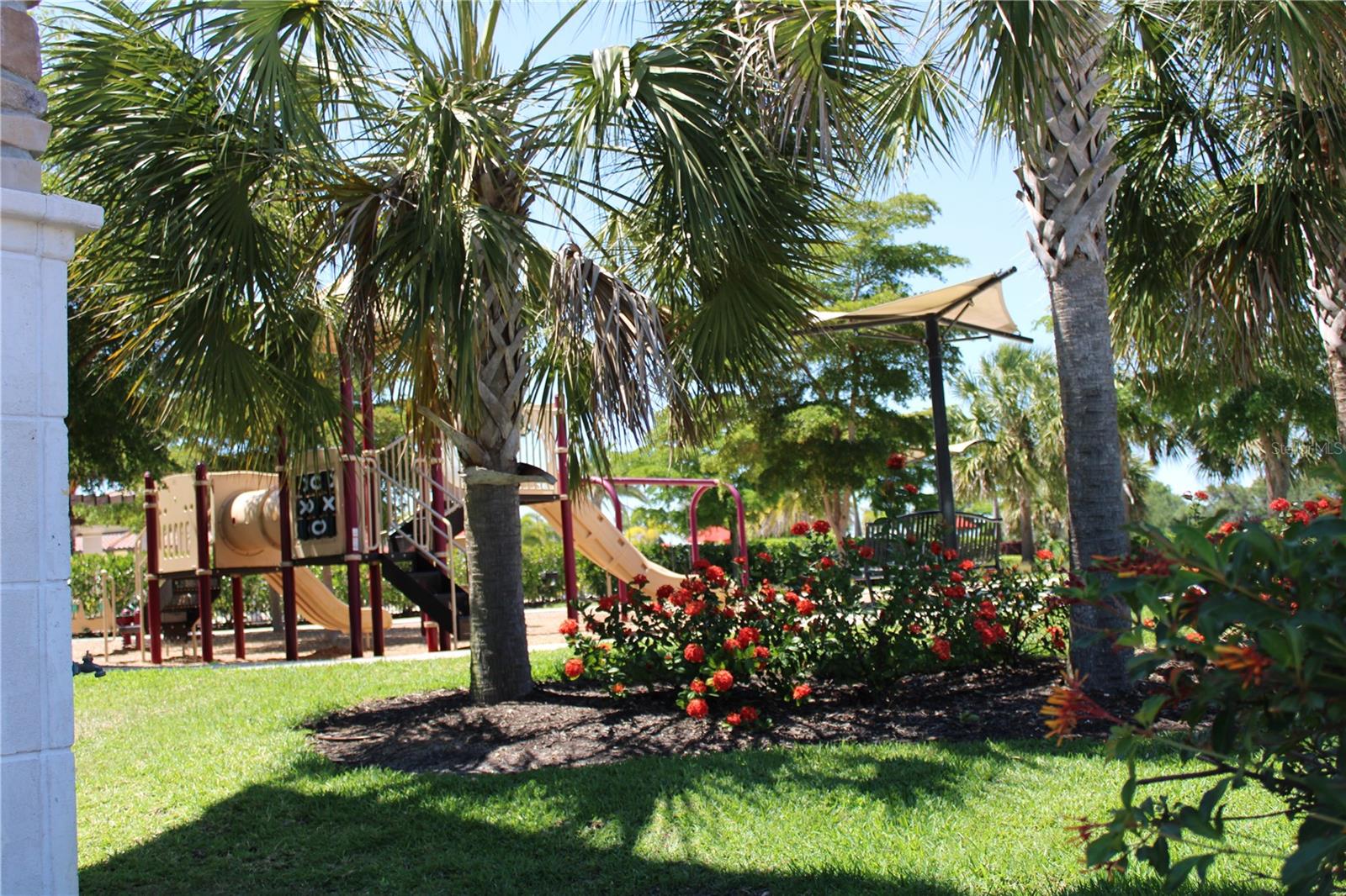 GRAN PARADISO TWNHMS 1B - Residential Lease