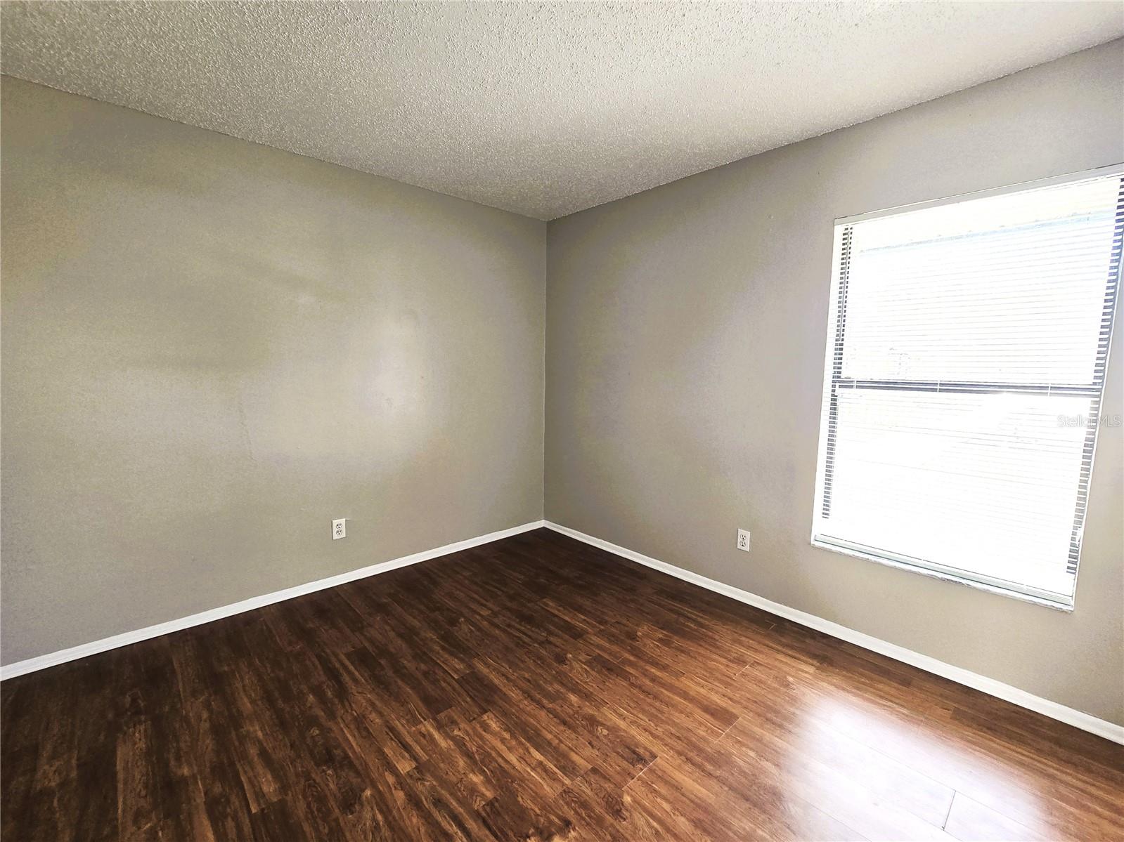 KING OAK VILLAS PH 2 4TH ADD - Residential Lease