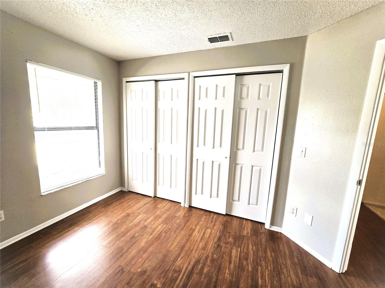 KING OAK VILLAS PH 2 4TH ADD - Residential Lease