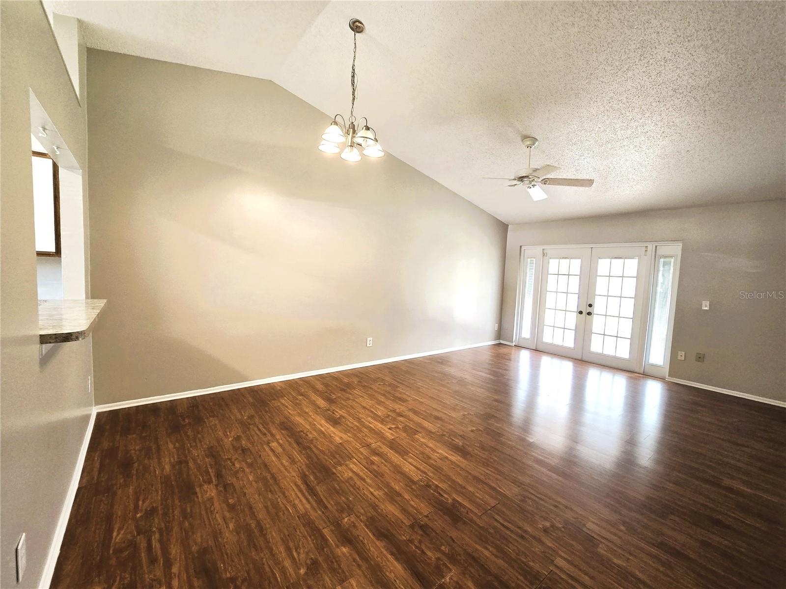 KING OAK VILLAS PH 2 4TH ADD - Residential Lease