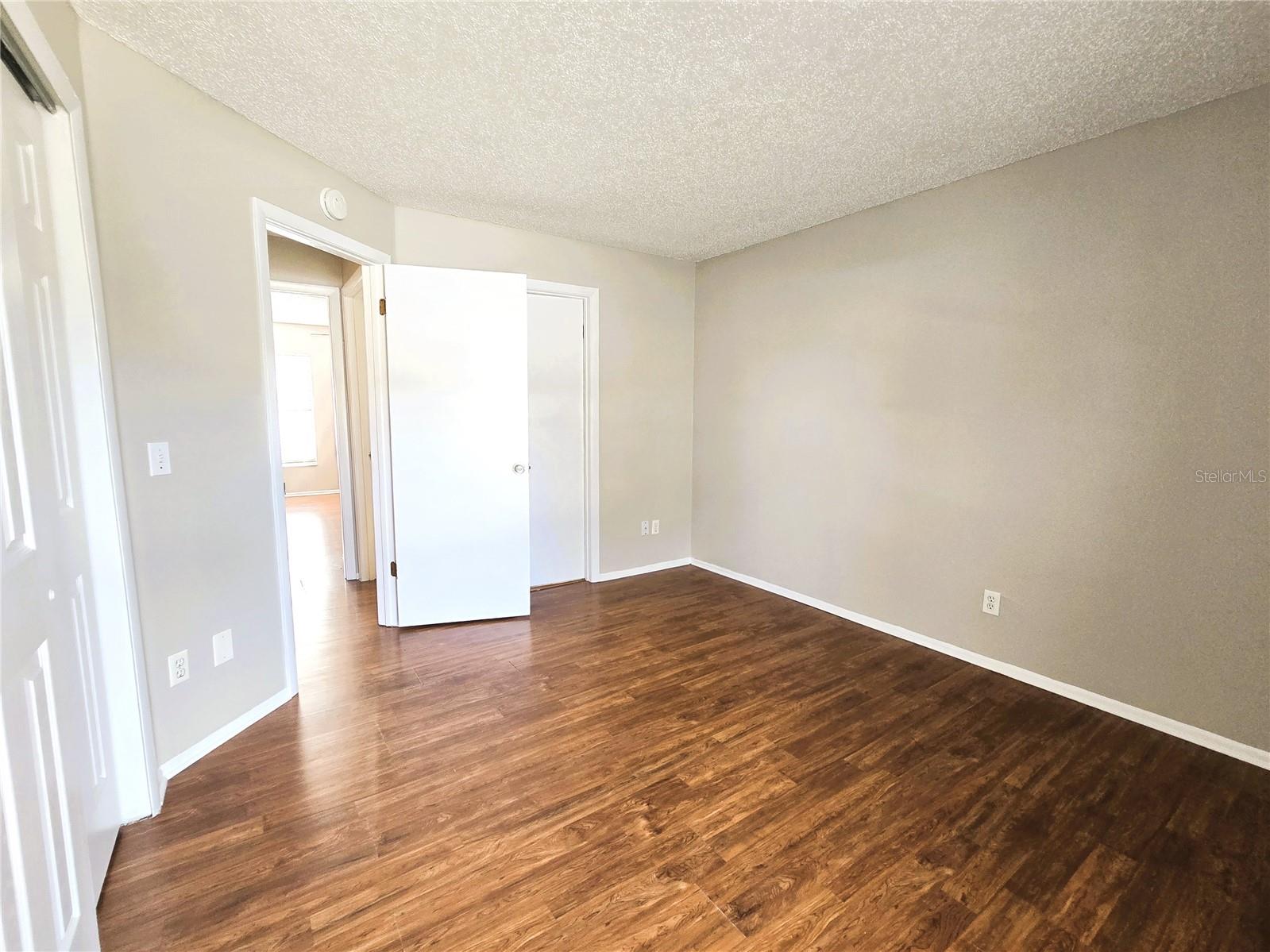 KING OAK VILLAS PH 2 4TH ADD - Residential Lease