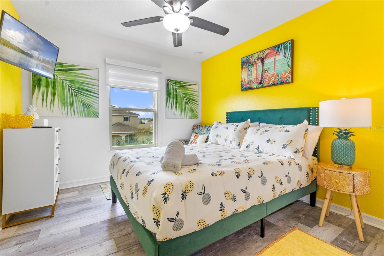 LAUREL ESTATES - Residential