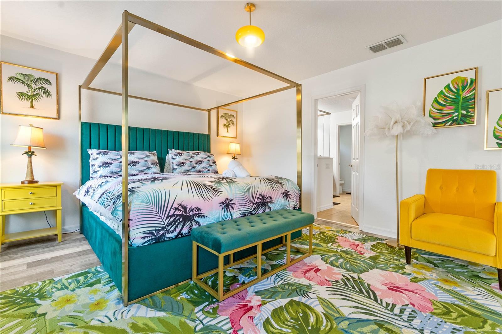 LAUREL ESTATES - Residential