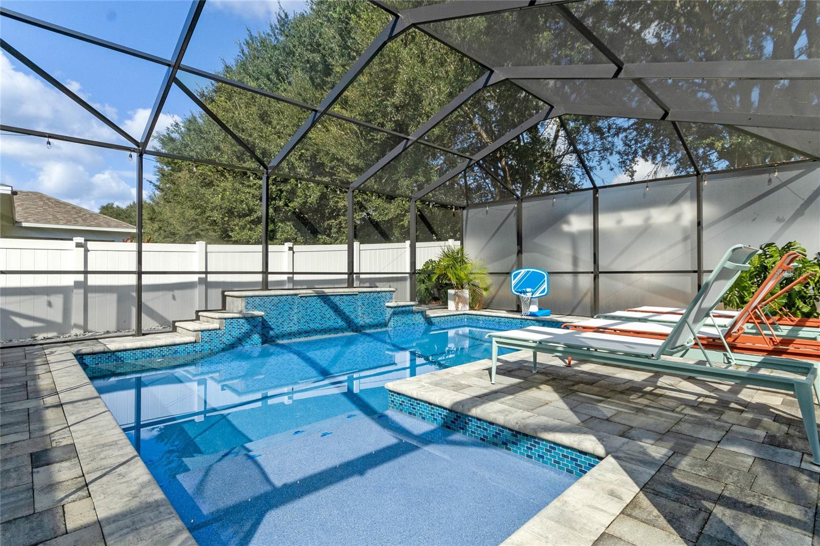 LAUREL ESTATES - Residential