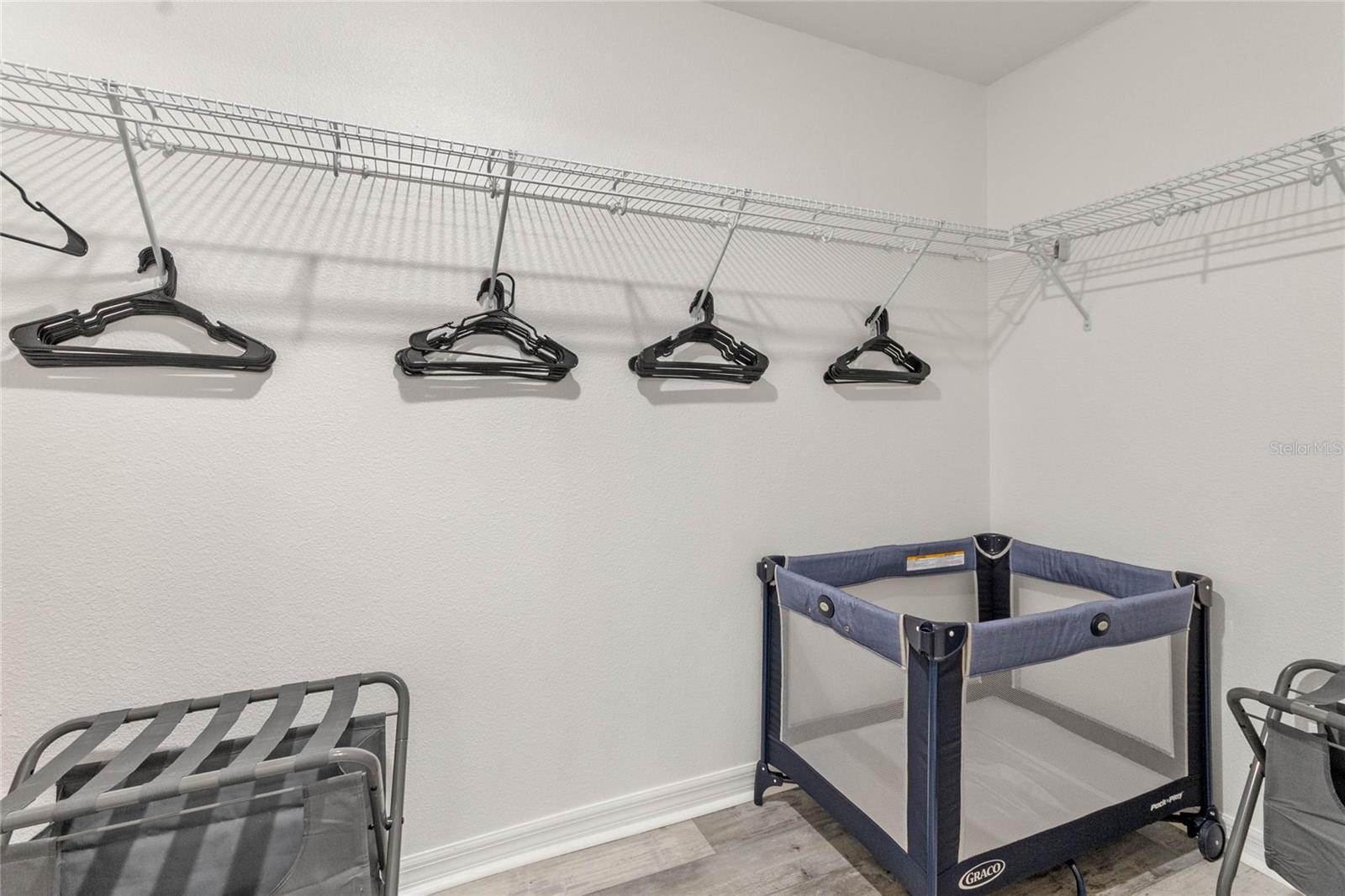 LAUREL ESTATES - Residential