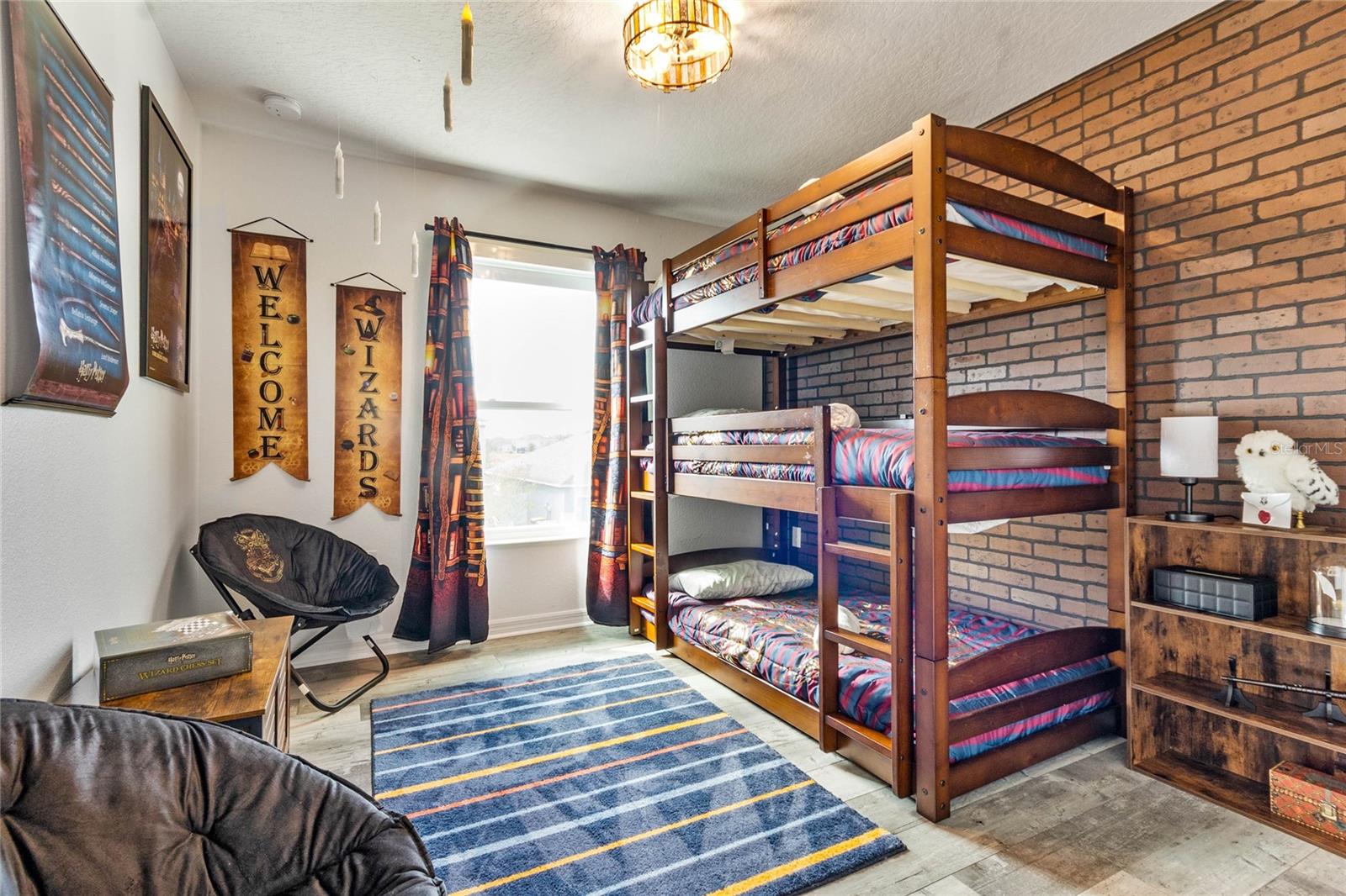 LAUREL ESTATES - Residential