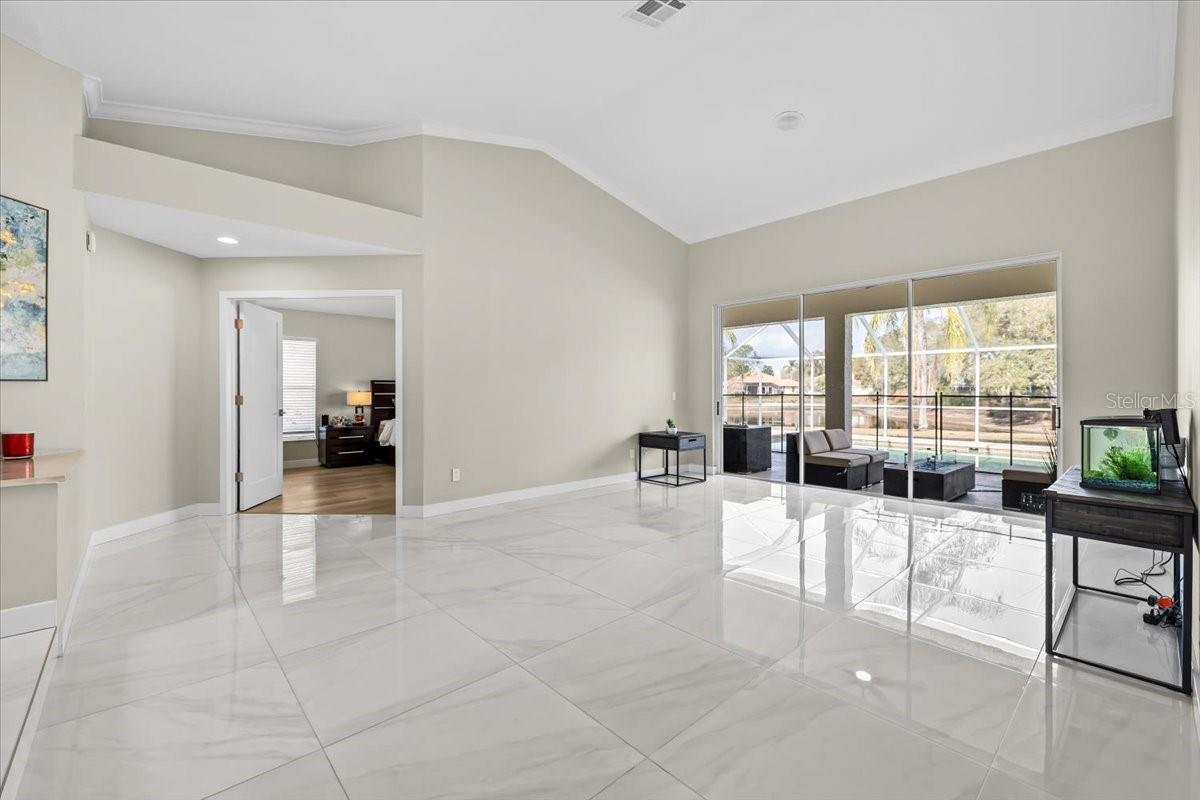 CHAPMAN MANORS - Residential