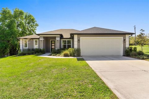 Tiny photo for 415 N Dixie Drive, Howey In The Hills, FL 34737 (MLS # G5110089)
