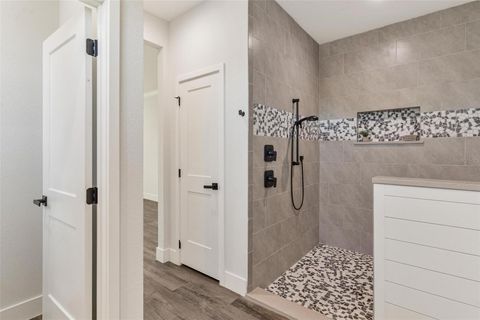 Tiny photo for 415 N Dixie Drive, Howey In The Hills, FL 34737 (MLS # G5110089)