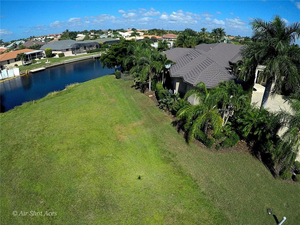 Photo of 631 Como Court, Punta Gorda, FL 33950 (MLS # C7476228)
