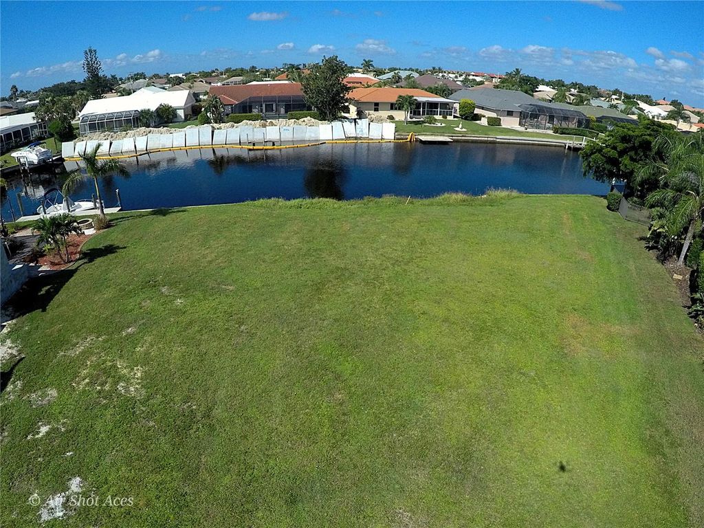 Photo of 631 Como Court, Punta Gorda, FL 33950 (MLS # C7476228)