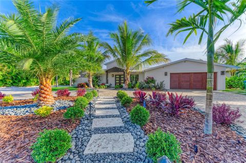 605 KEY ROYALE DRIVE HOLMES BEACH FL 34217