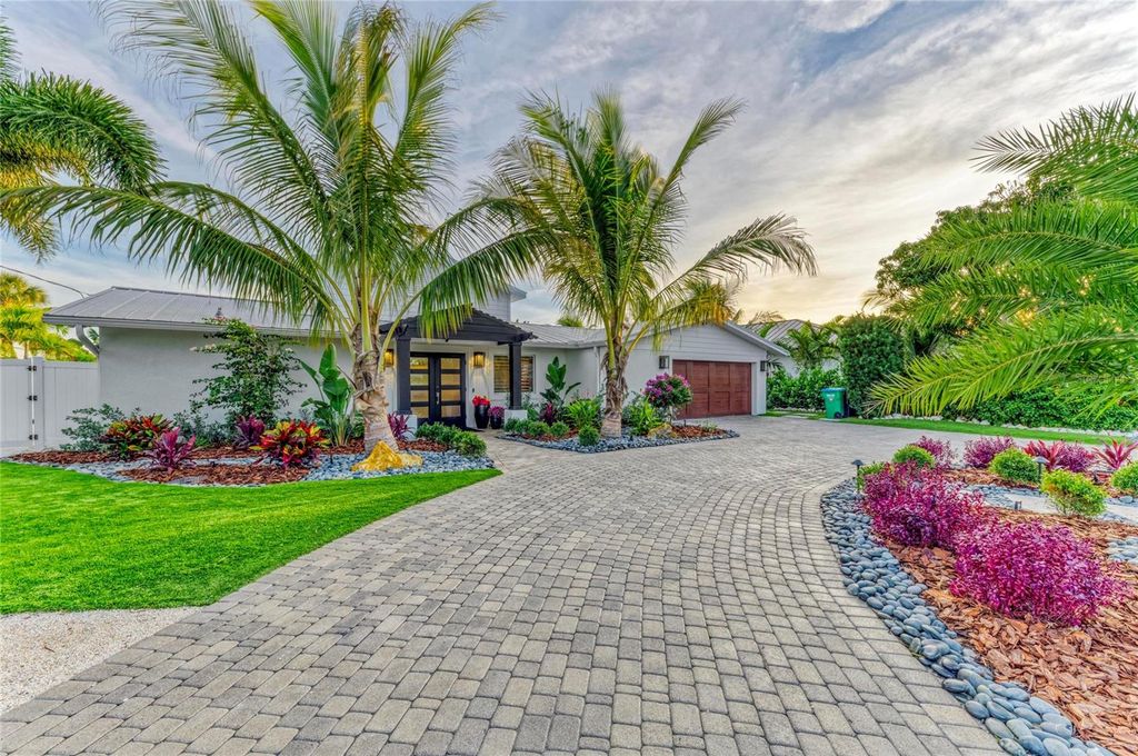 Photo of 605 Key Royale Drive, Holmes Beach, FL 34217 (MLS # A4670953)