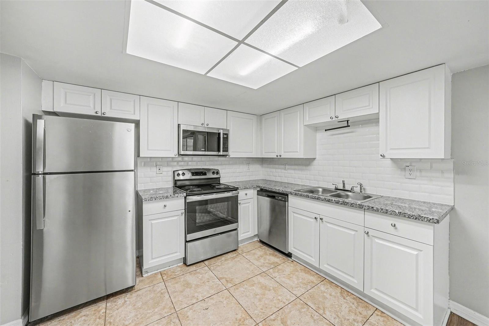 EMBASSY HILLS - Residential