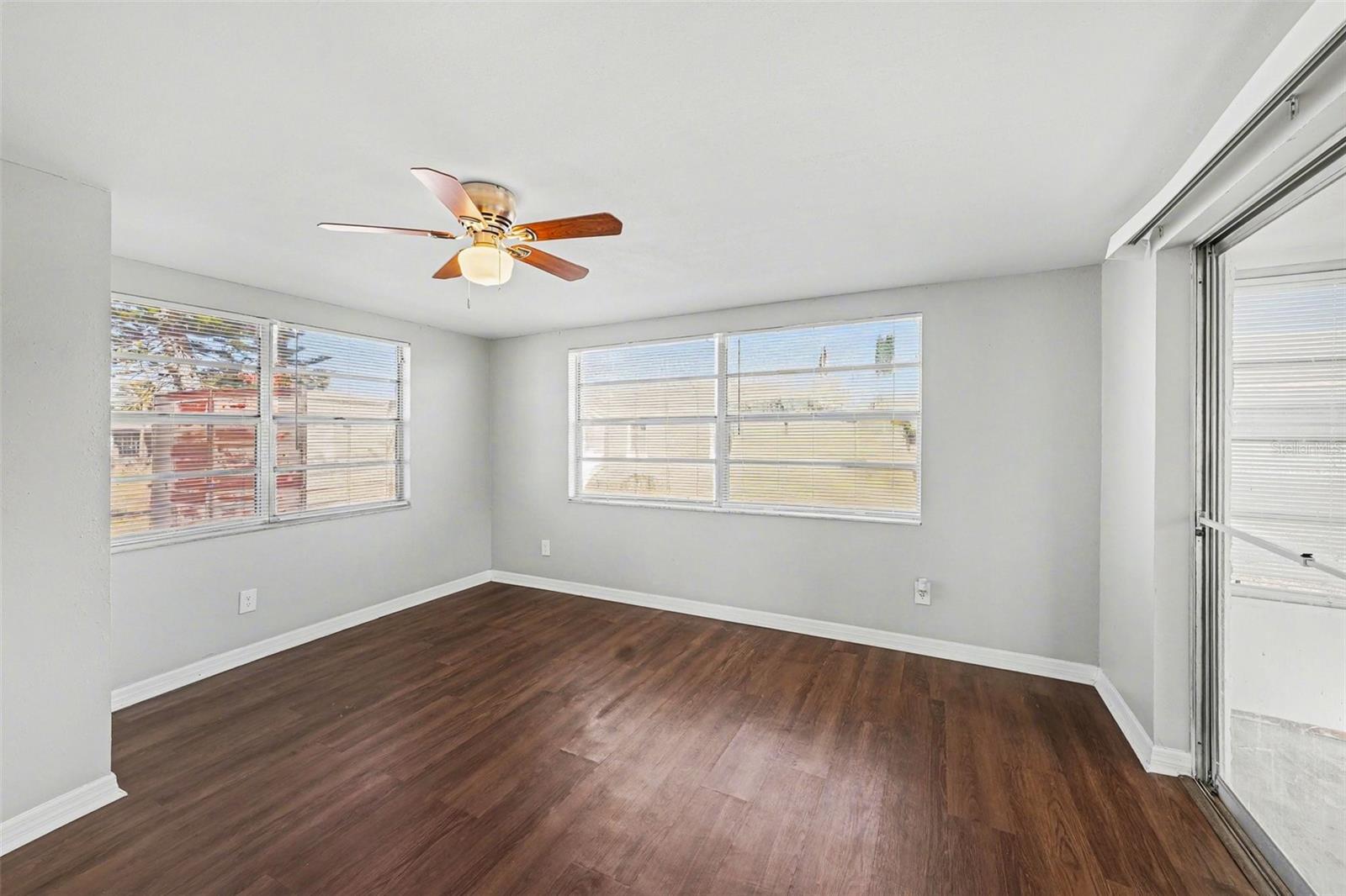 EMBASSY HILLS - Residential