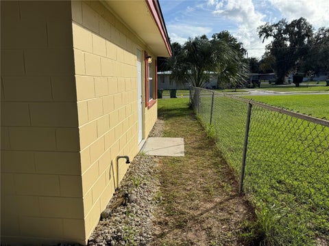 Tiny photo for 2106 Vine Street, Leesburg, FL 34748 (MLS # G5119580)