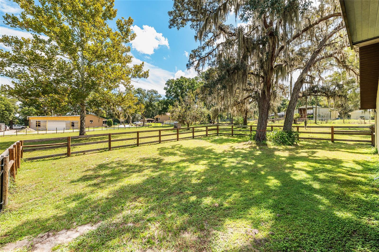 HIGHLAND WOODS UNREC - Residential