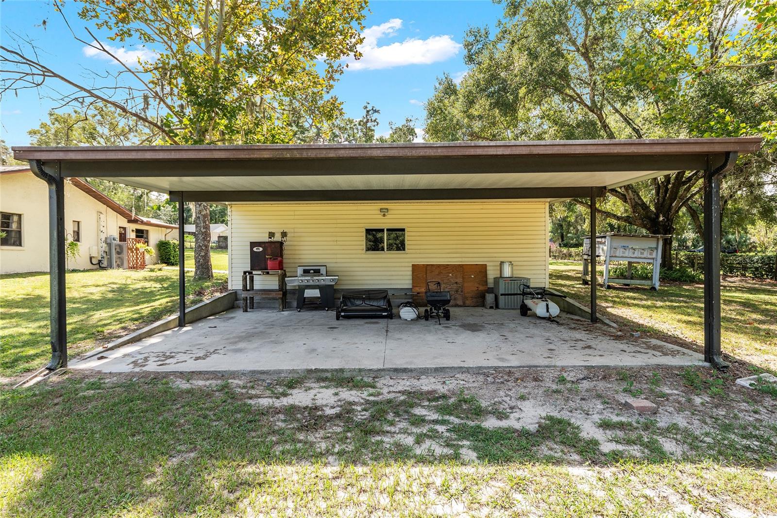 HIGHLAND WOODS UNREC - Residential