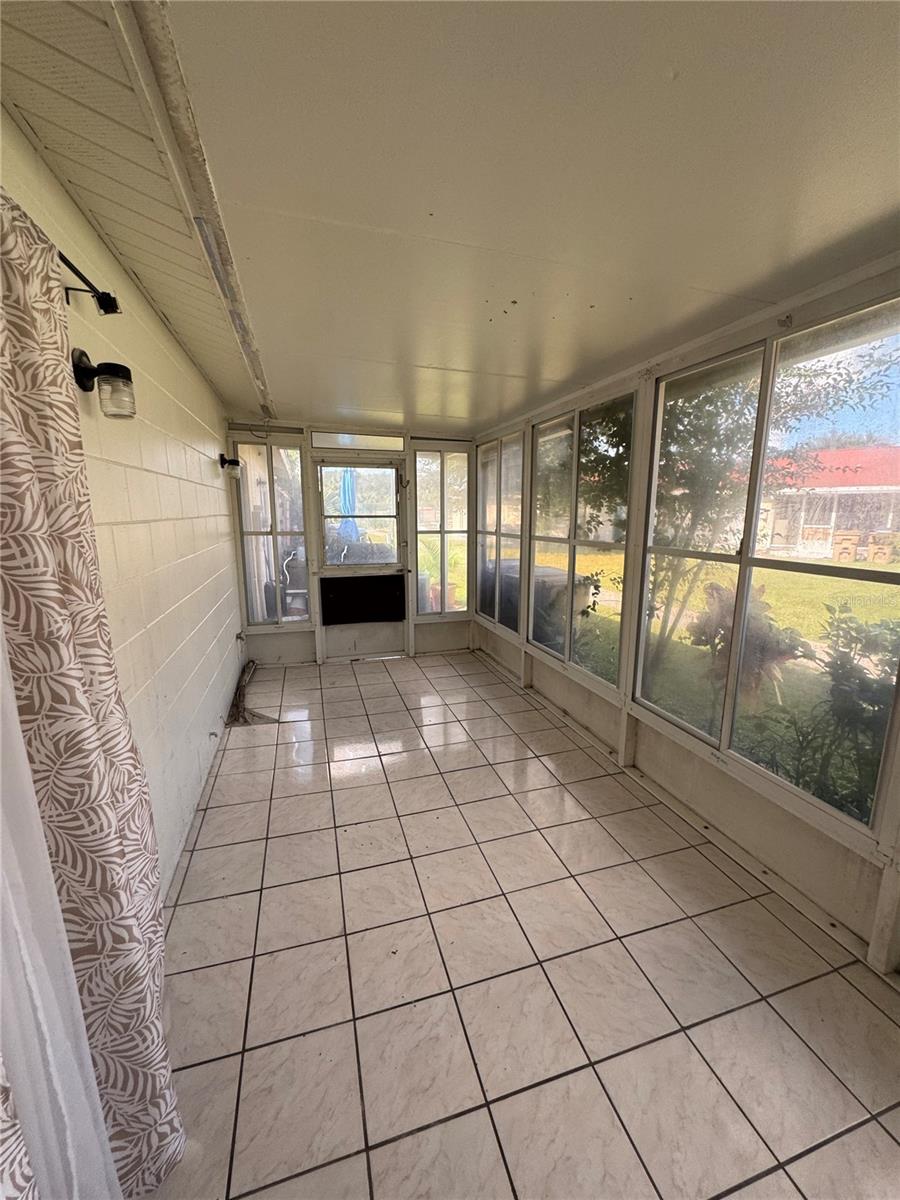 LAGO MESA VILLAS - Residential Lease