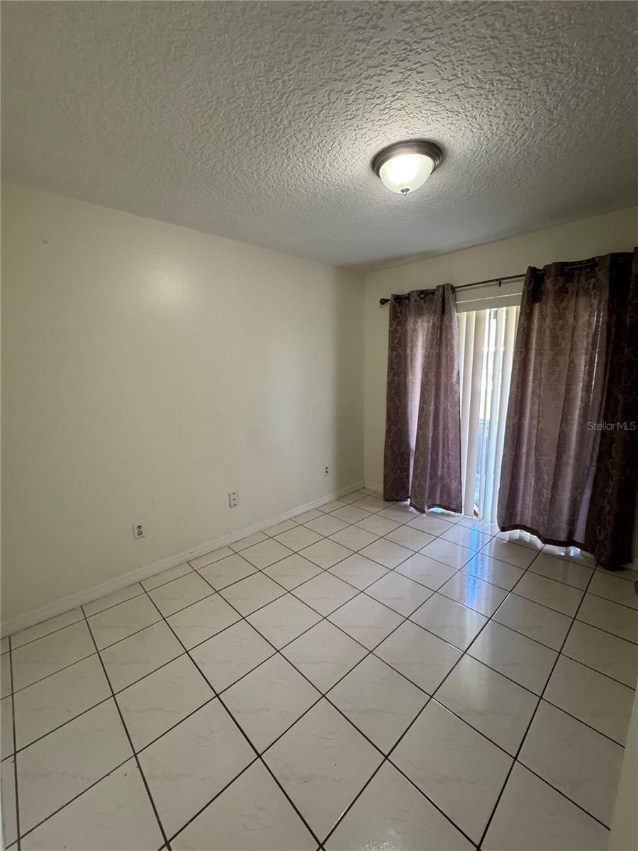 LAGO MESA VILLAS - Residential Lease
