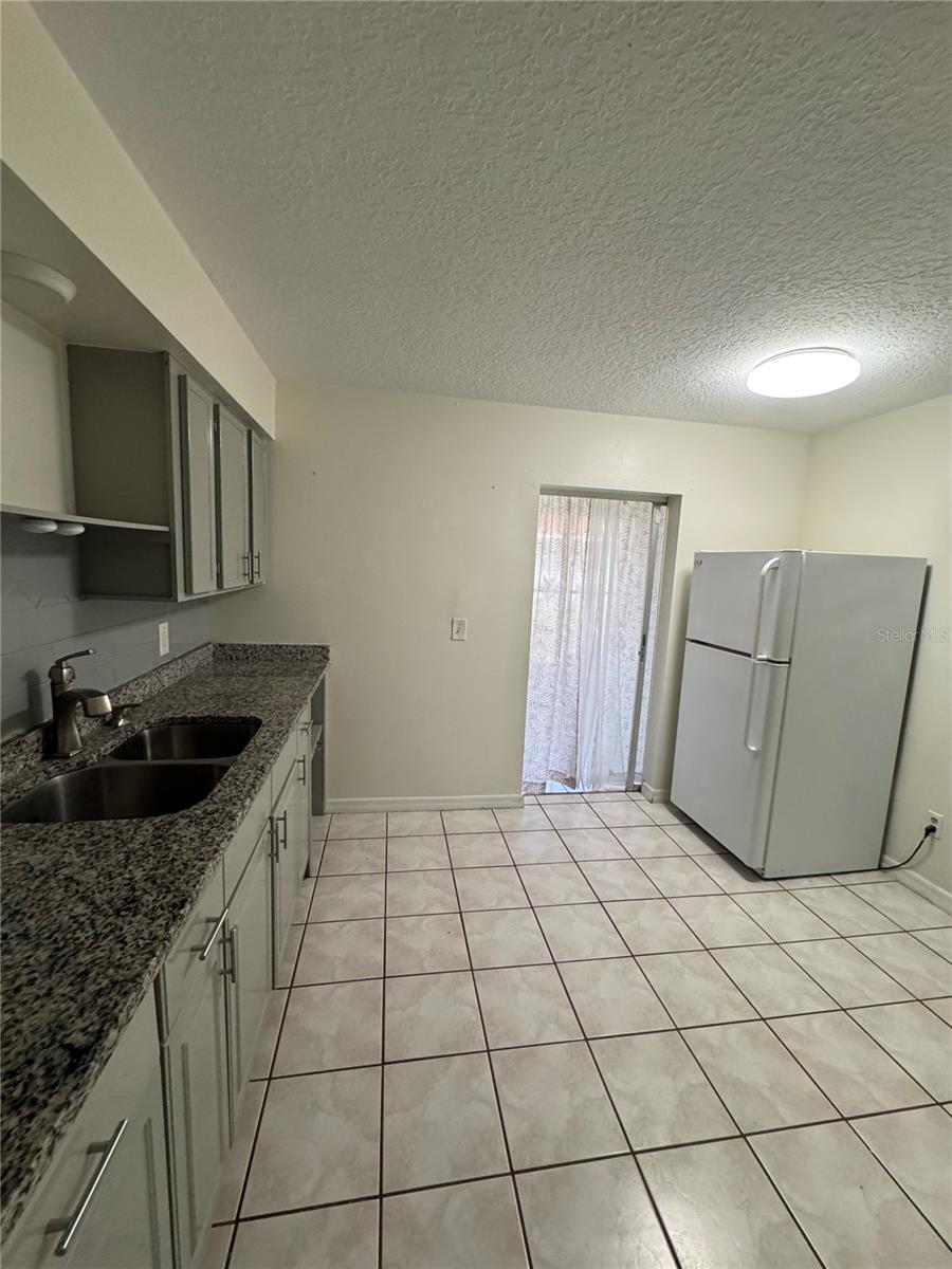 LAGO MESA VILLAS - Residential Lease