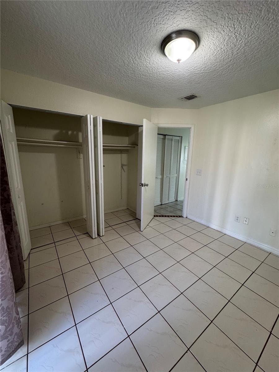 LAGO MESA VILLAS - Residential Lease